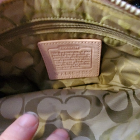 Coach - Picture 2 of 6